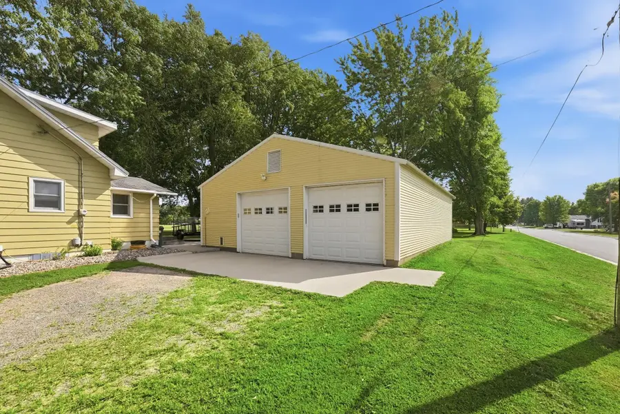 420 1st Street Ne, Avon, MN 56310 - #2