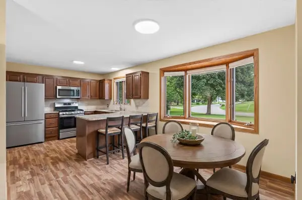 7712 Riverdale Drive N, Brooklyn Park, MN 55444