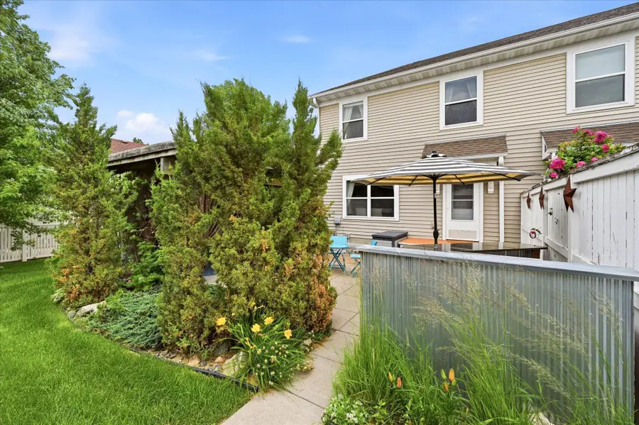 615 1st Avenue Nw, Osseo, MN 55369 - #3