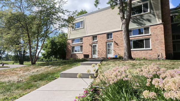 7451 W Franklin Avenue, Saint Louis Park, MN 55426