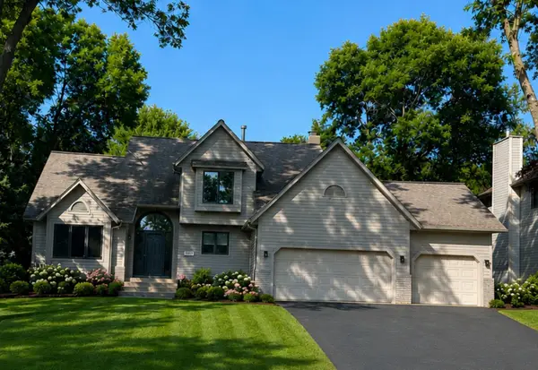 1381 Interlachen Drive, Eagan, MN 55123