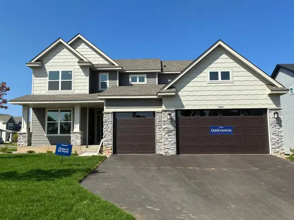 8852 Binder Way, Woodbury, MN 55129