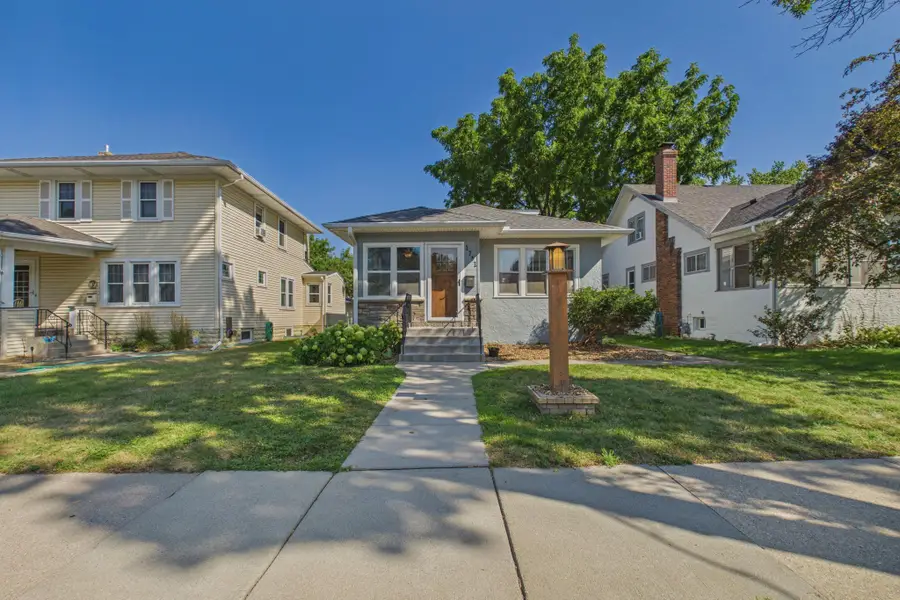 1751 Berkeley Avenue, Saint Paul, MN 55105 - #2