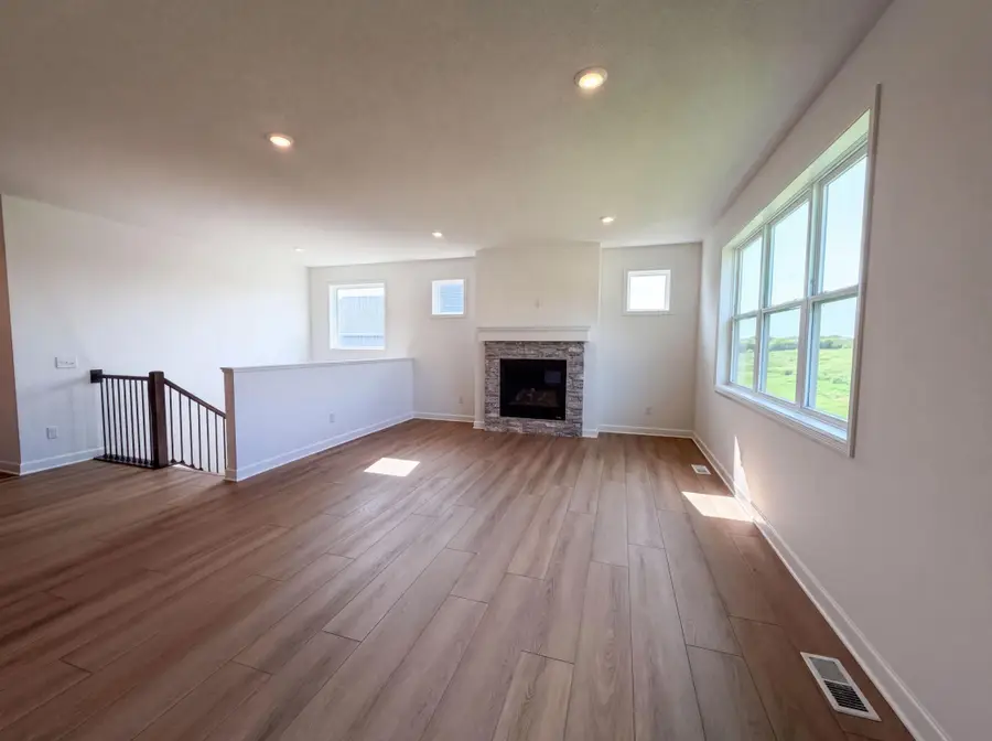 851 Londonderry Lane Nw, Rochester, MN 55901 - #3