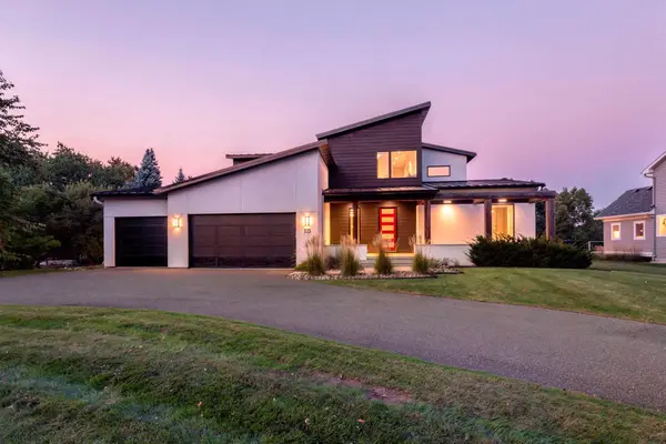 115 Brunswick Avenue N, Golden Valley, MN 55422