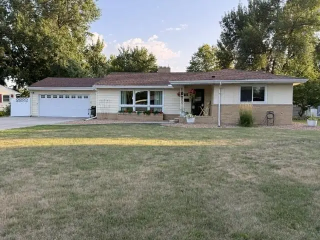 857 3rd Street N, Wahpeton, ND 58075 - #1