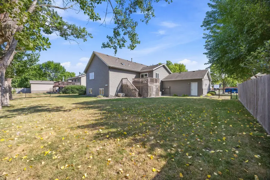 2617 38 1/2 Avenue S, Fargo, ND 58104 - #3