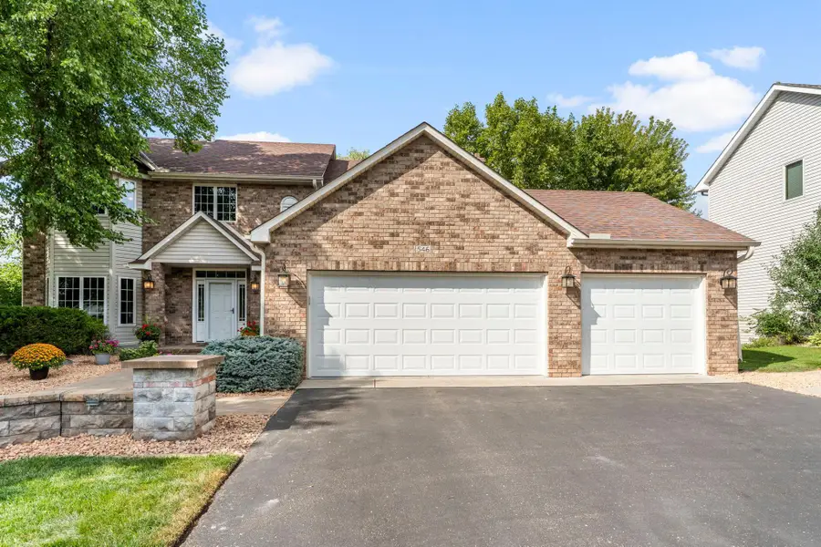 546 White Pine Way, Eagan, MN 55123 - #2