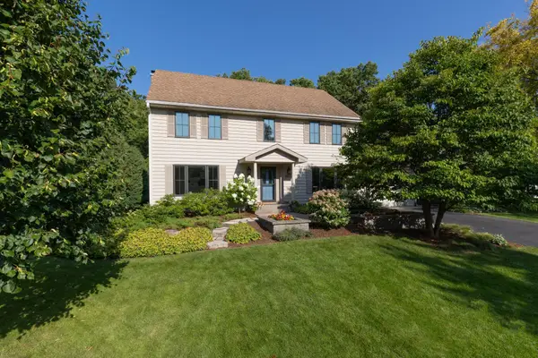 9017 Larkspur Lane, Eden Prairie, MN 55347