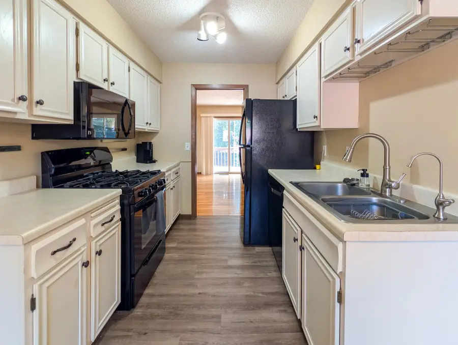 7023 146th Street Court, Apple Valley, MN 55124 - #3