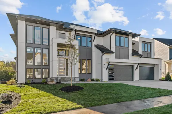 16530 64th Place N, Maple Grove, MN 55311