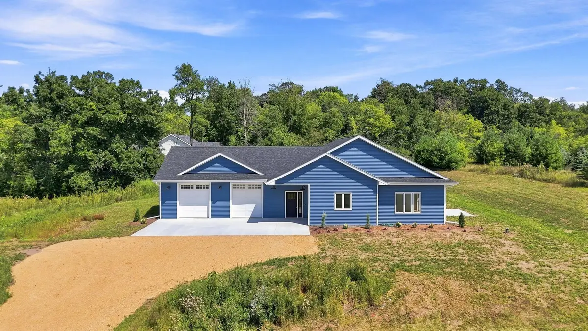 32 256th St Street, Osceola, WI 54020 - #1