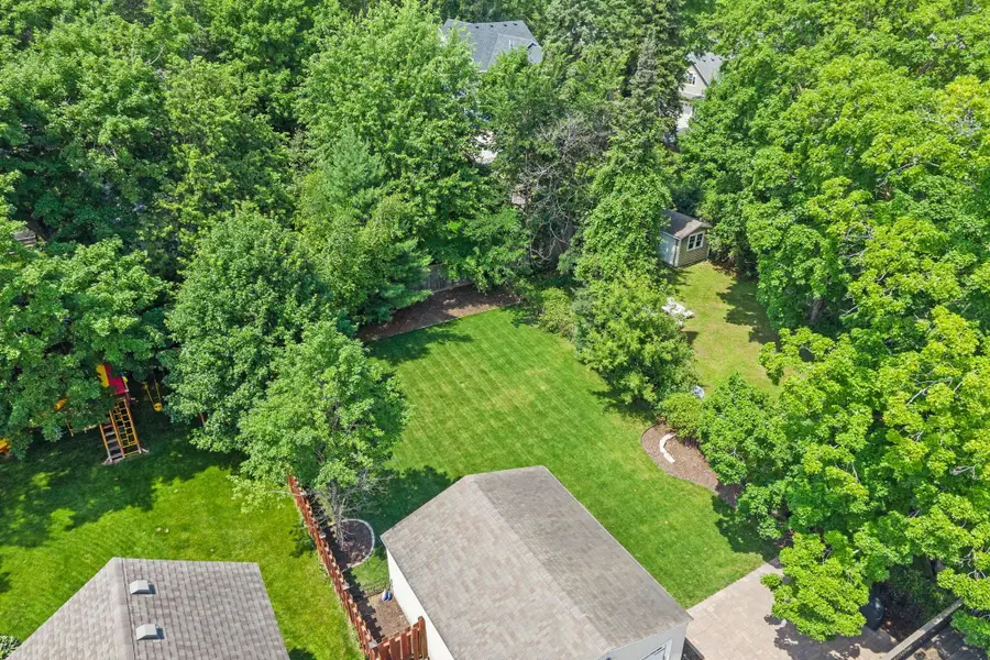 219 Chicago Avenue N, Wayzata, MN 55391 - #3