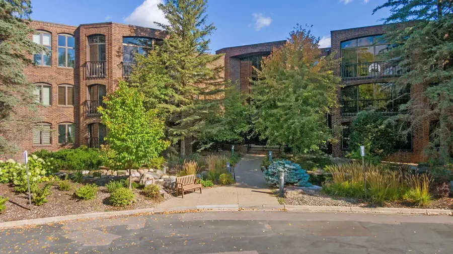 5601 Dewey Hill Road #210, Edina, MN 55439 - #2