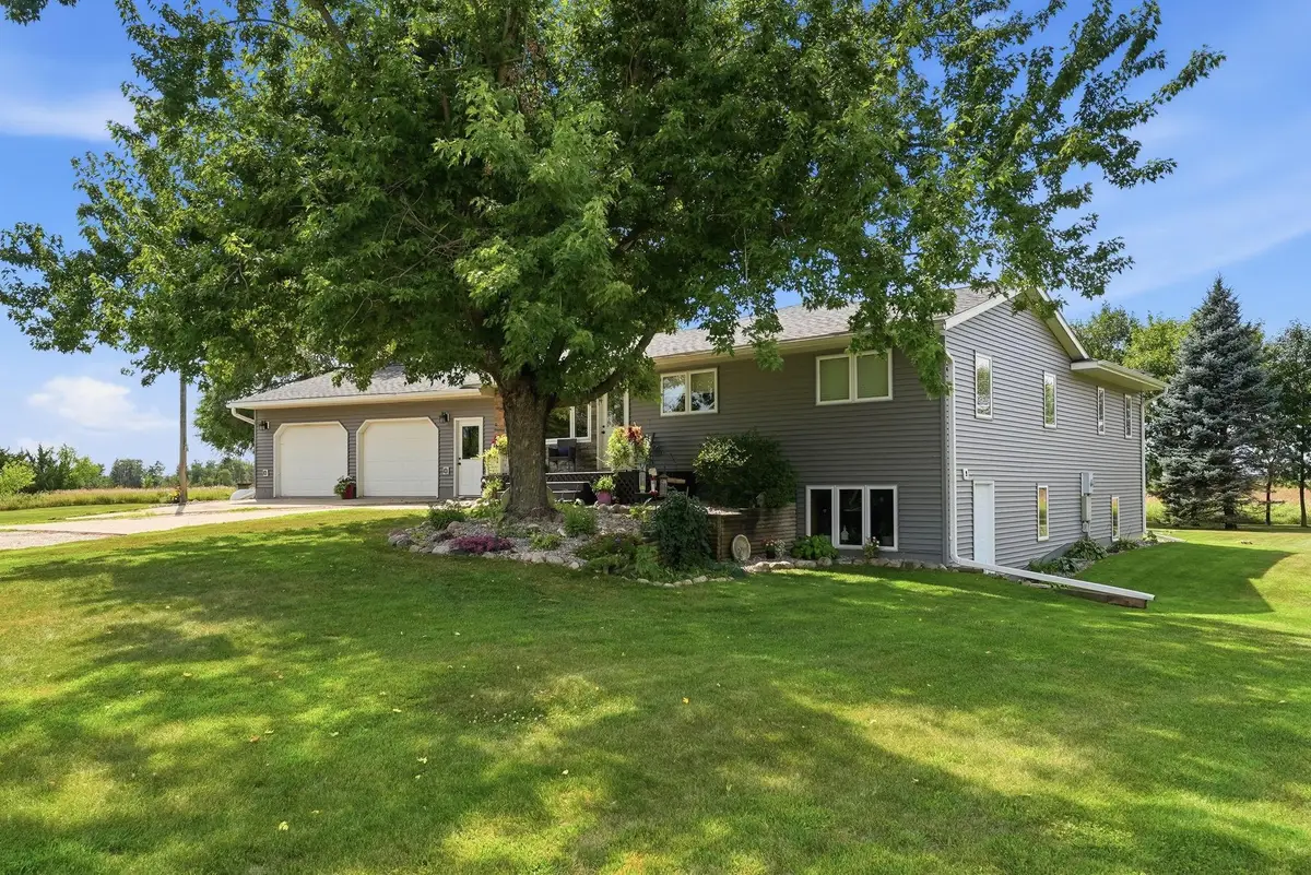 26280 115th Street Ne, Belgrade, MN 56312 - #1