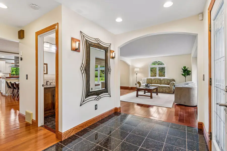 1836 Prior Avenue N, Falcon Heights, MN 55113 - #3
