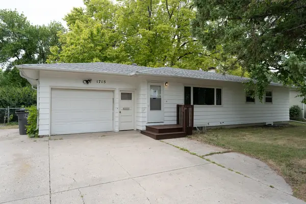 1715 19th Street S, Moorhead, MN 56560