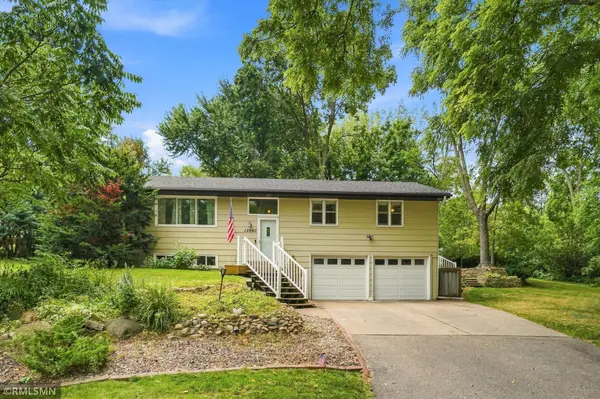 13240 Dahlgren Road, Minnetonka, MN 55305
