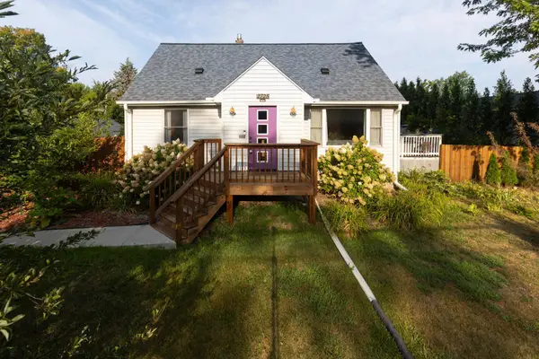 2725 Division Street N, North Saint Paul, MN 55109