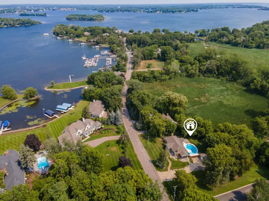 5565 Howards Point Road, Shorewood, MN 55331 - #2