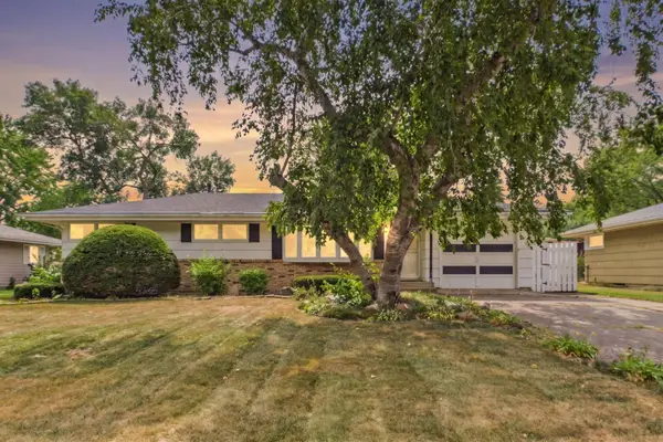 1761 Emerald Drive, New Brighton, MN 55112