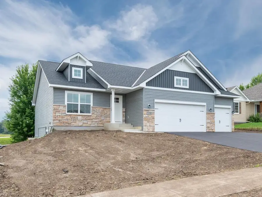 1228 Olivia Street Se, New Prague, MN 56071 - #2