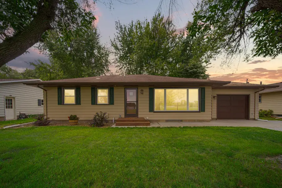 2541 E Main Street, Mankato, MN 56001 - #2