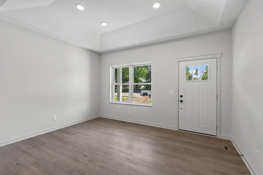 2357 7th Ave E, North Saint Paul, MN 55109 - #3