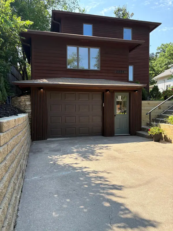 2334 Doswell Avenue, Saint Paul, MN 55108