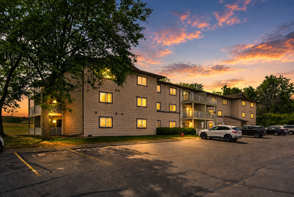 570 Whispering Lane #303, Hastings, MN 55033