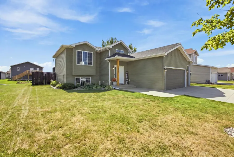 1829 43rd Avenue S, Moorhead, MN 56560 - #2