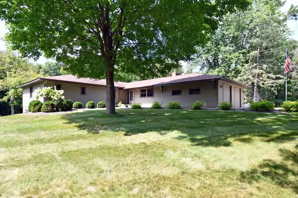 32050 Park Trail, Center City, MN 55012