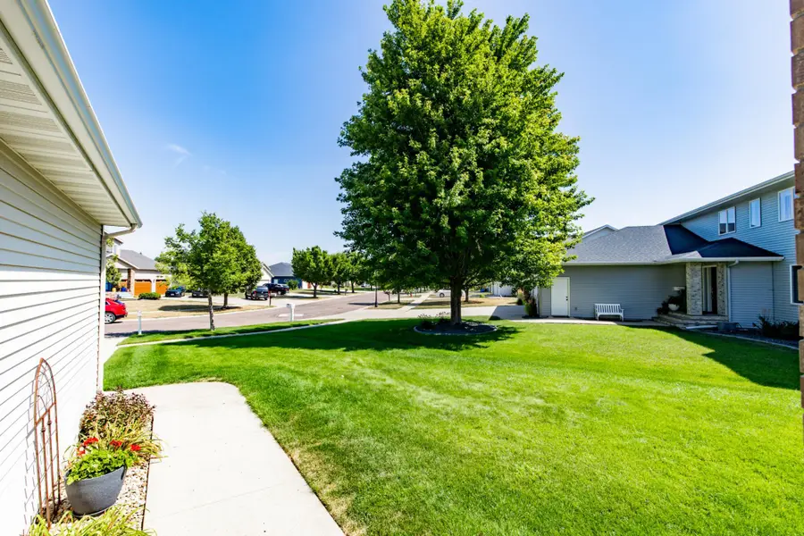 1206 47th Avenue N, Fargo, ND 58102 - #3