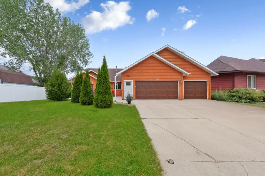 1905 Prairie Lane Ne, Owatonna, MN 55060 - #2