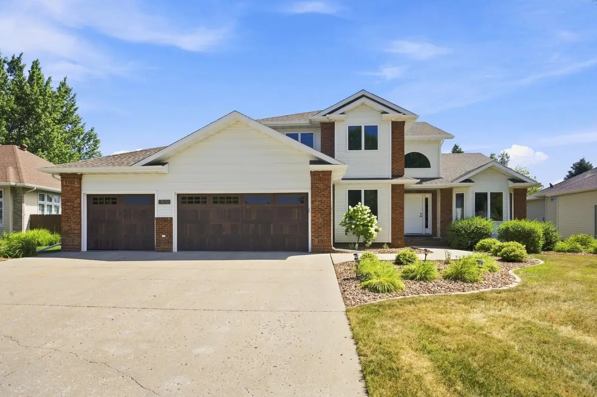 1906 E Rose Creek Parkway S, Fargo, ND 58104 - #1