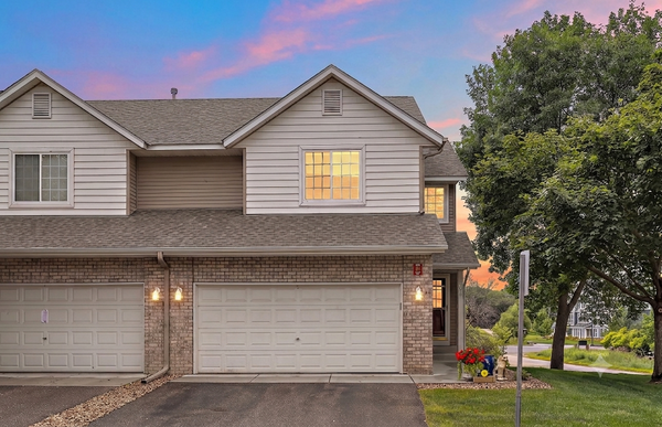 497 Pleasant Lane, Chaska, MN 55318