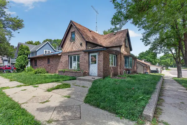 202 N Lincoln Street, Lake Crystal, MN 56055