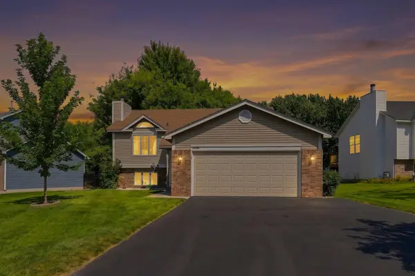 12959 Black Hills Drive, Burnsville, MN 55337
