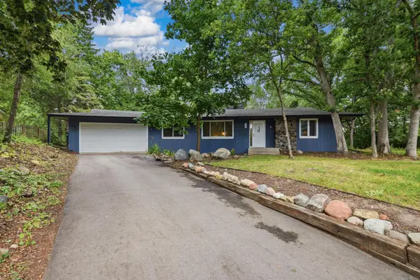 135 Sabra Court, Apple Valley, MN 55124