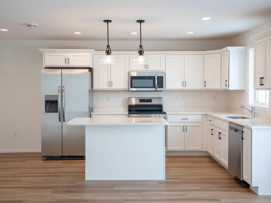 1142 W 55 Avenue, West Fargo, ND 58047 - #2