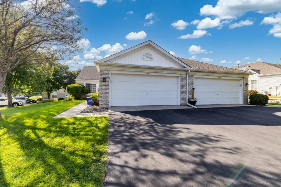 7490 Hinton Park Avenue S, Cottage Grove, MN 55016 - #3