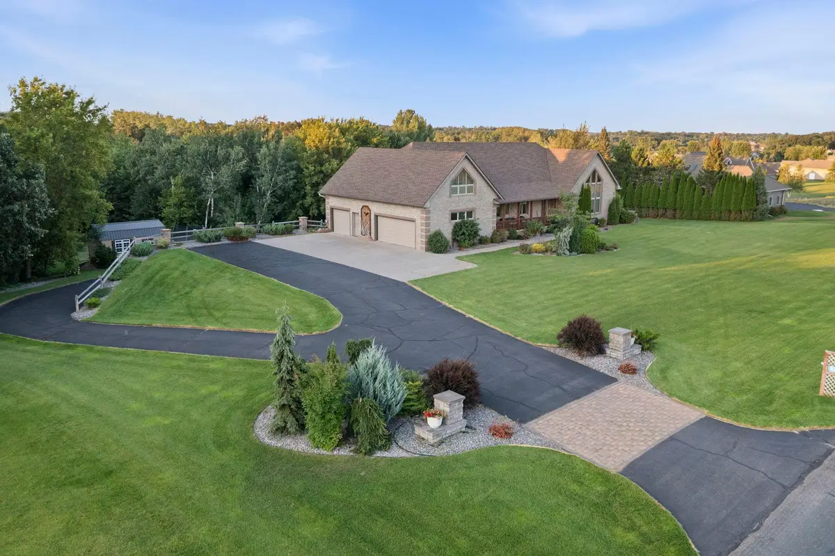 11152 274th Avenue Nw, Zimmerman, MN 55398 - #1