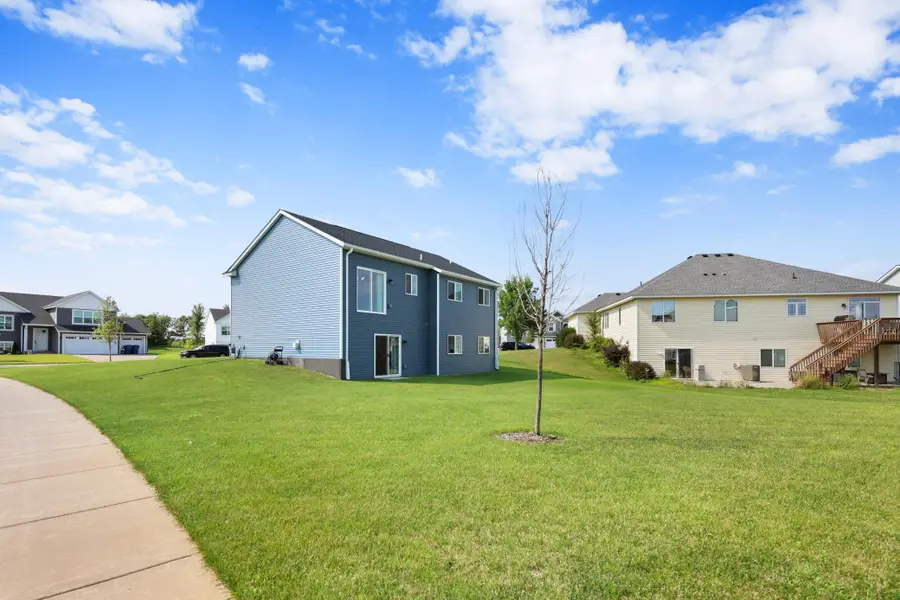 4706 8th Street Loop Ne, Saint Cloud, MN 56304 - #3