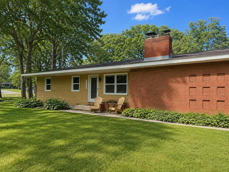 1427 Lori Avenue, Detroit Lakes, MN 56501 - #3