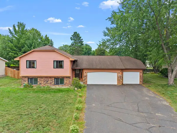 1266 129th Lane Ne, Blaine, MN 55434