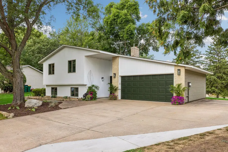 2660 Fairlawn Drive, Stillwater, MN 55082 - #2