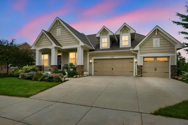 16588 E Lake Drive, Lakeville, MN 55044