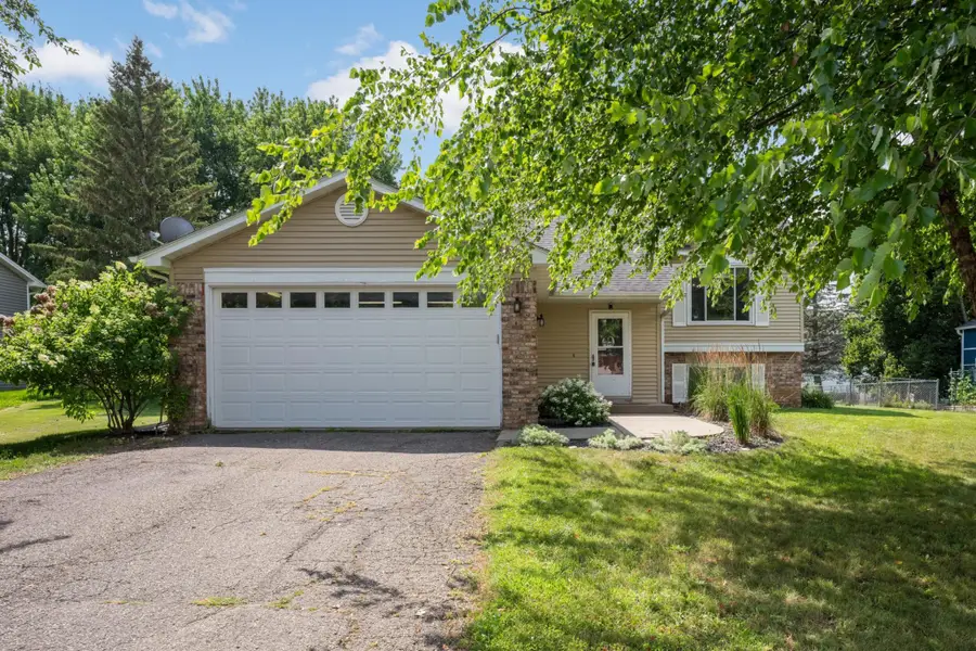 4089 Pennsylvania Avenue, Eagan, MN 55123 - #2