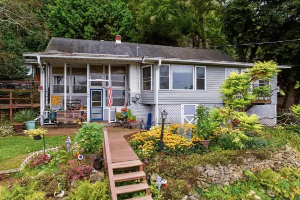 149 E Lake Boulevard, Winona, MN 55987