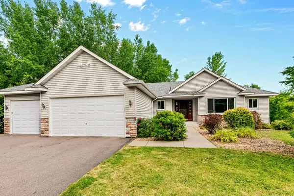 10464 Spruce Street, Chisago City, MN 55013